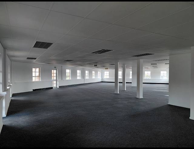 370M² OFFICE TO LET IN FOURWAYS